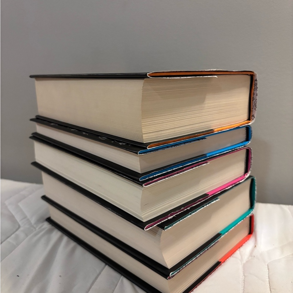 A Court of Thorns and Roses Book Set by Sarah J Maas - Picture 5 of 5